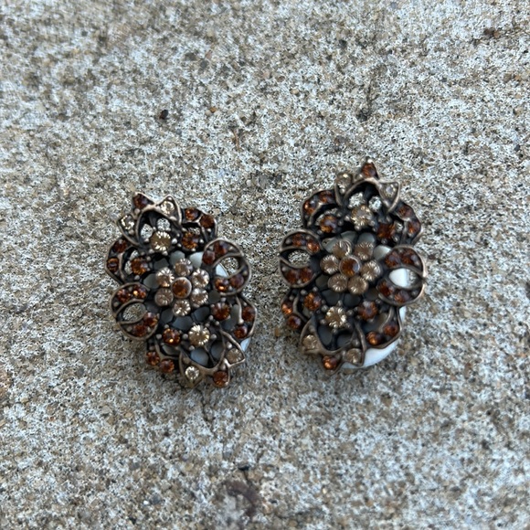 Vintage Bronzed Art Deco Inspired Clip On Earrings - Picture 4 of 6